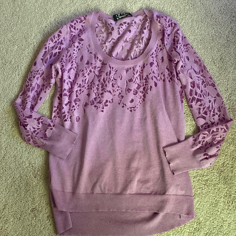 Magaschoni sweater.